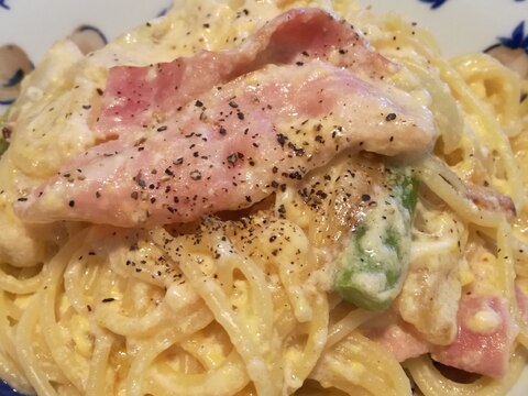 濃い〜ぃカルボナーラ